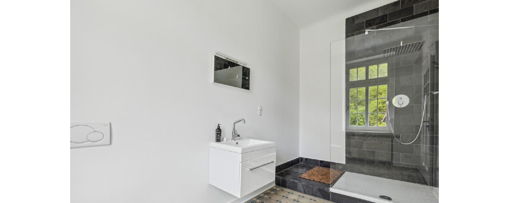 Badezimmer EG