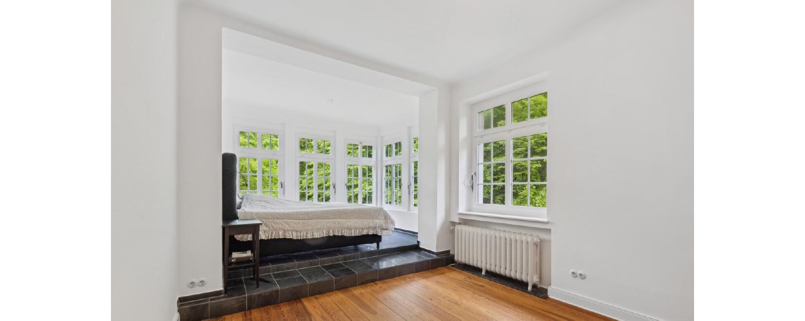 Schlafzimmer OG mit Waldblick